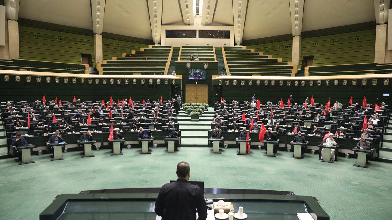 İran'da 180 milletvekili ABD ile mutabakatın feshedilmesini istedi!