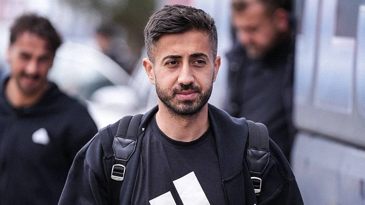 Gittiği her takımı şampiyon yapan Onur sürpriz yaptı
