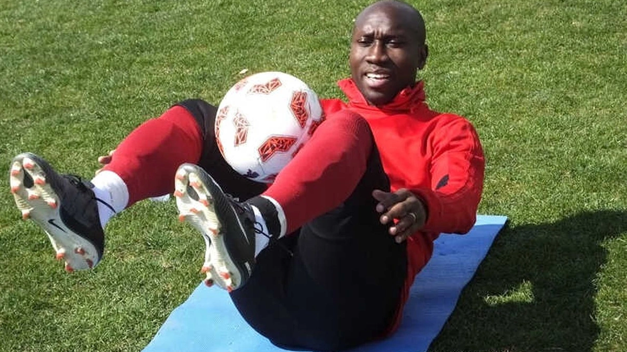 Senegal'den Mardin'e geliyor: Kulübede oturacak