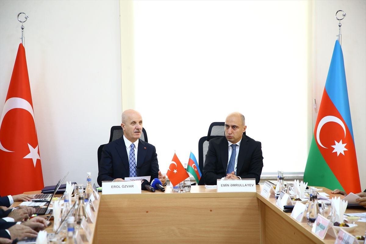 TAÜ Mütevelli Heyeti Bakü'de Toplandı