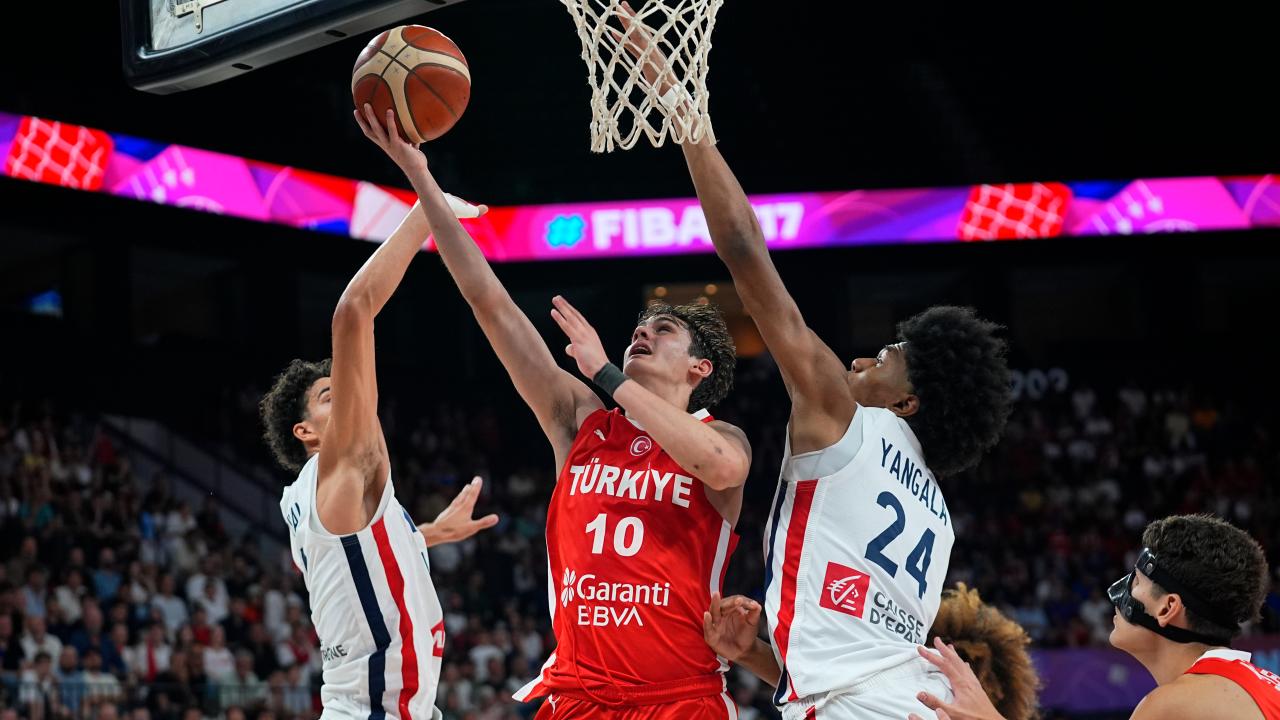 Türkiye FIBA 17 Yaş Altı Dünya Kupası'nda yarı finale yükseldi