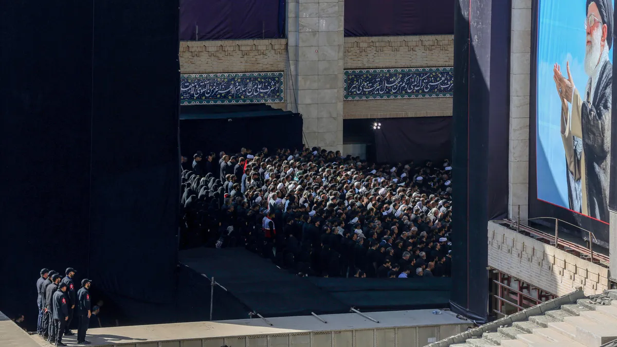 SON DAKİKA… İran'ın eski dini lideri Hamaney için cenaze namazı kılındı