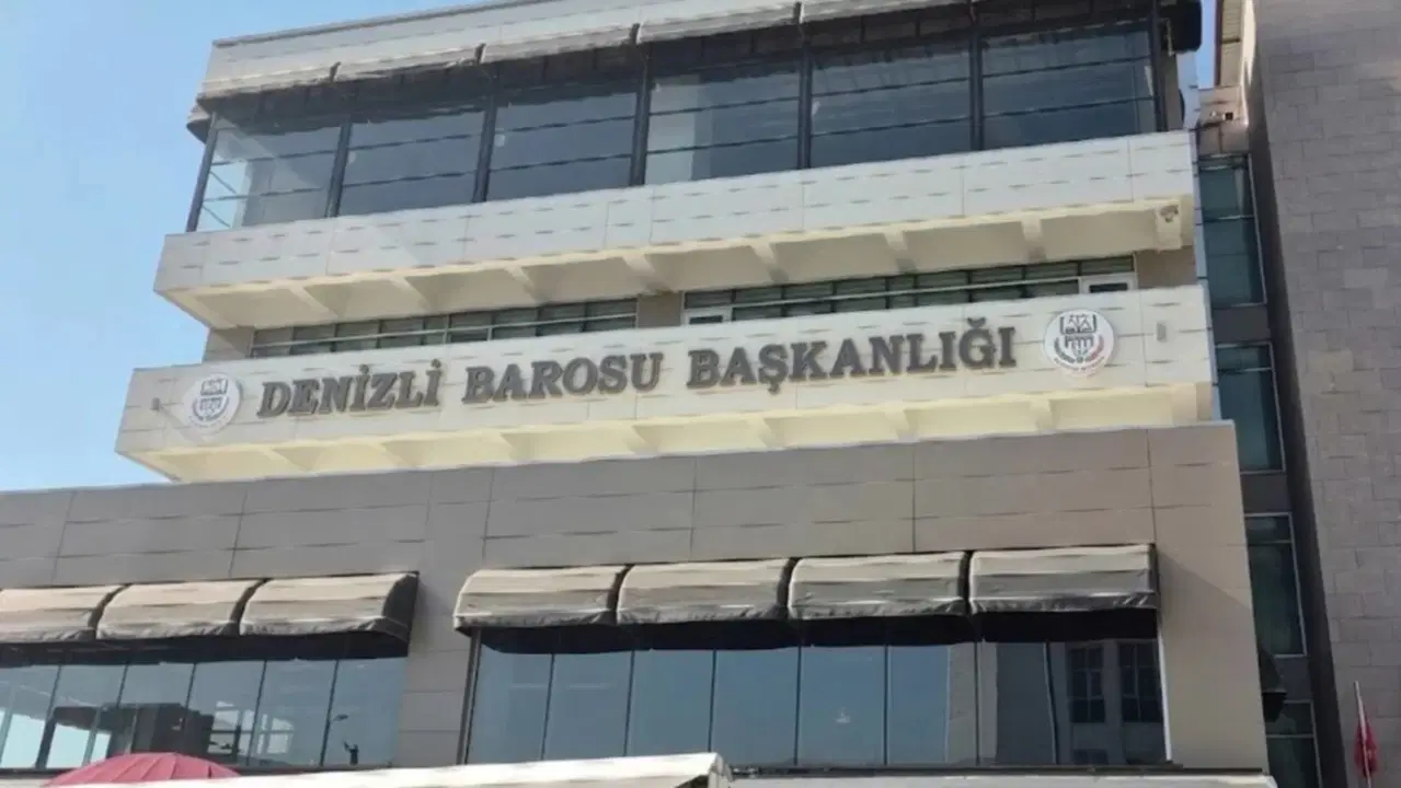 Denizli'de gözaltına alınan 12 avukat serbest bırakıldı