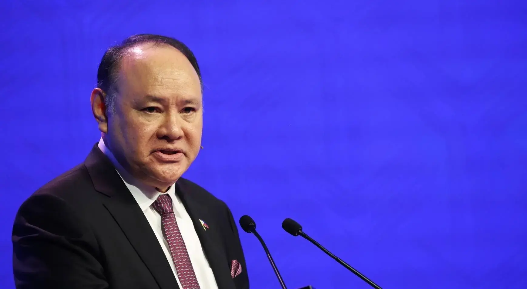 Çin, Filipinler Savunma Bakanı'nın ve ailesinin ülkeye girişini yasakladı! Güney Çin Denizi gerilimi diplomatik krize dönüştü