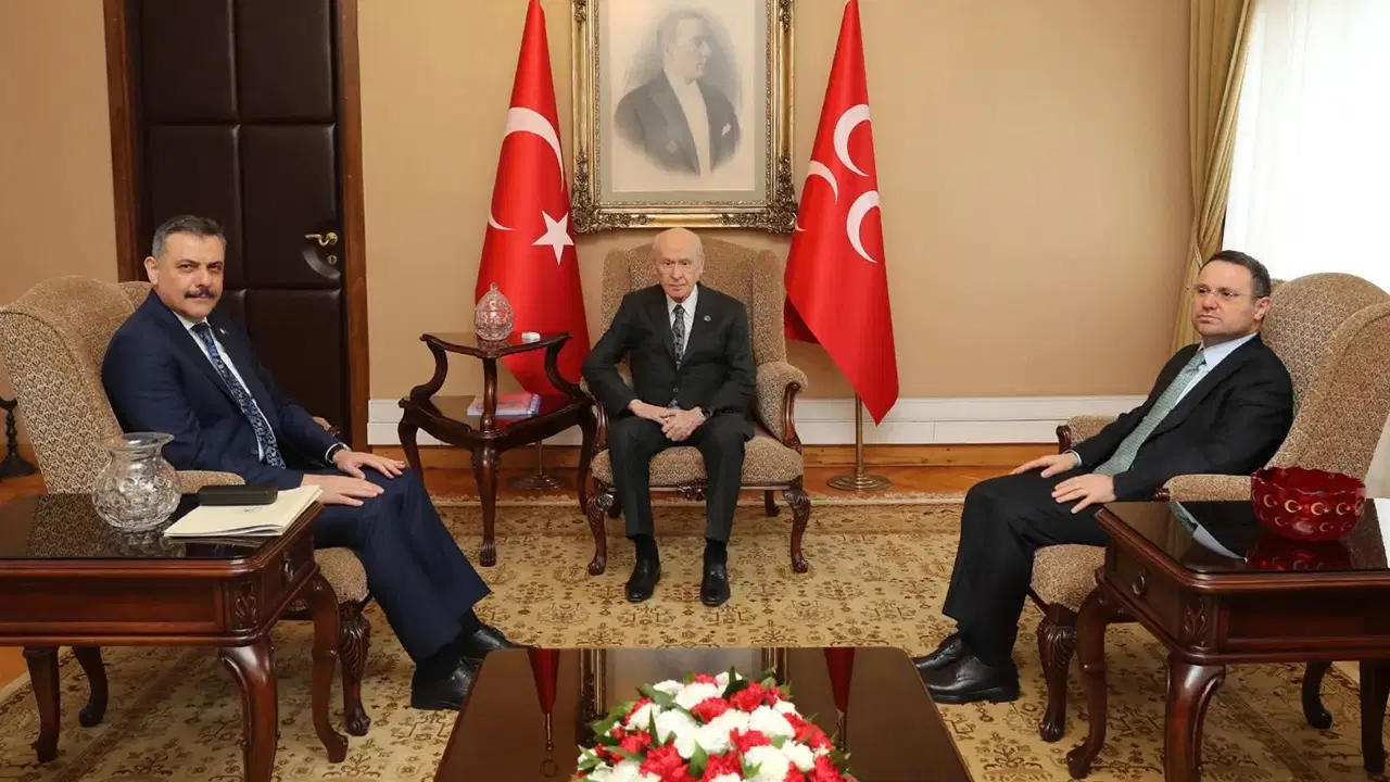 Bakan Gürlek ve Çiftçi'nin Bahçeli'ye ziyaretinde dikkat çeken iddia: 'Kod yasa taslağı' mı sunuldu?