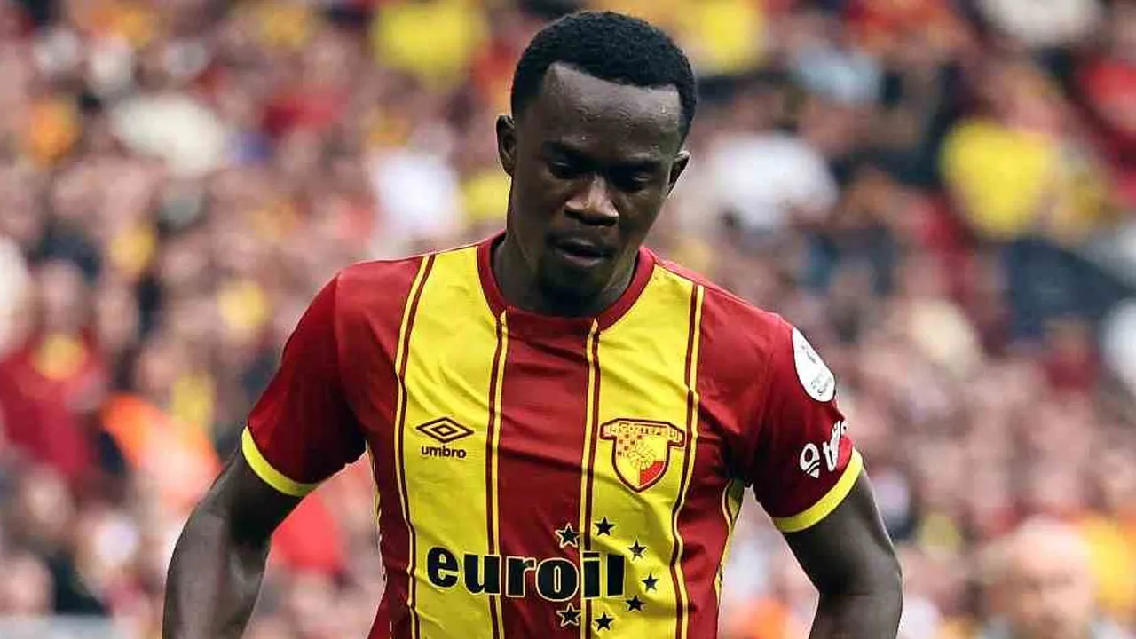 Trabzonspor'da Oulai'nin yerine Dennis