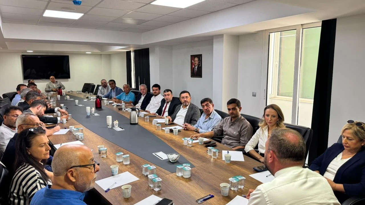 CHP İzmir İl Yönetimi'nde görev dağılımı belli oldu! İl Başkanı Gümrükçü'den ilk açıklama