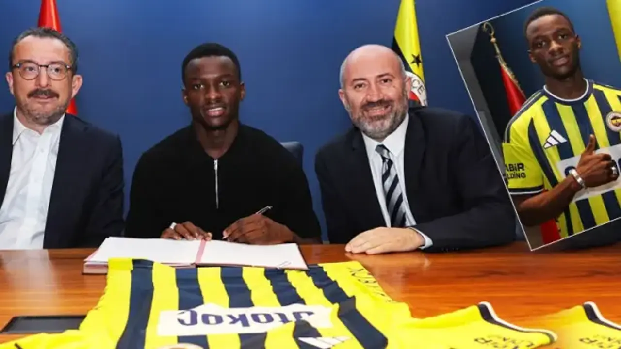 Fenerbahçe, Amara Diouf ile 5 yıllık sözleşme imzaladı