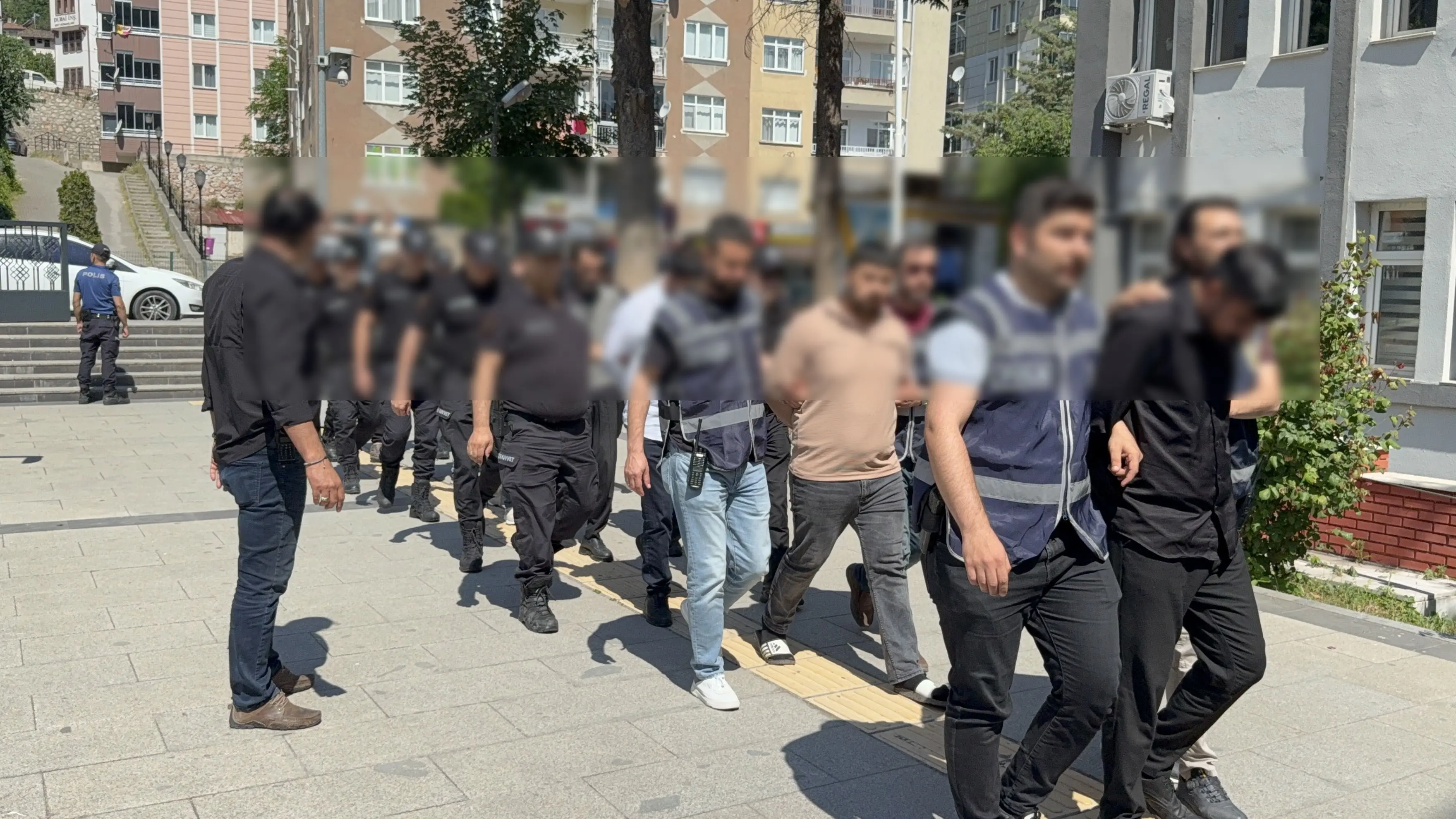 Araç alım satımı üzerinden milyonluk vurgun! Dolandırıcılık şebekesi çökertildi