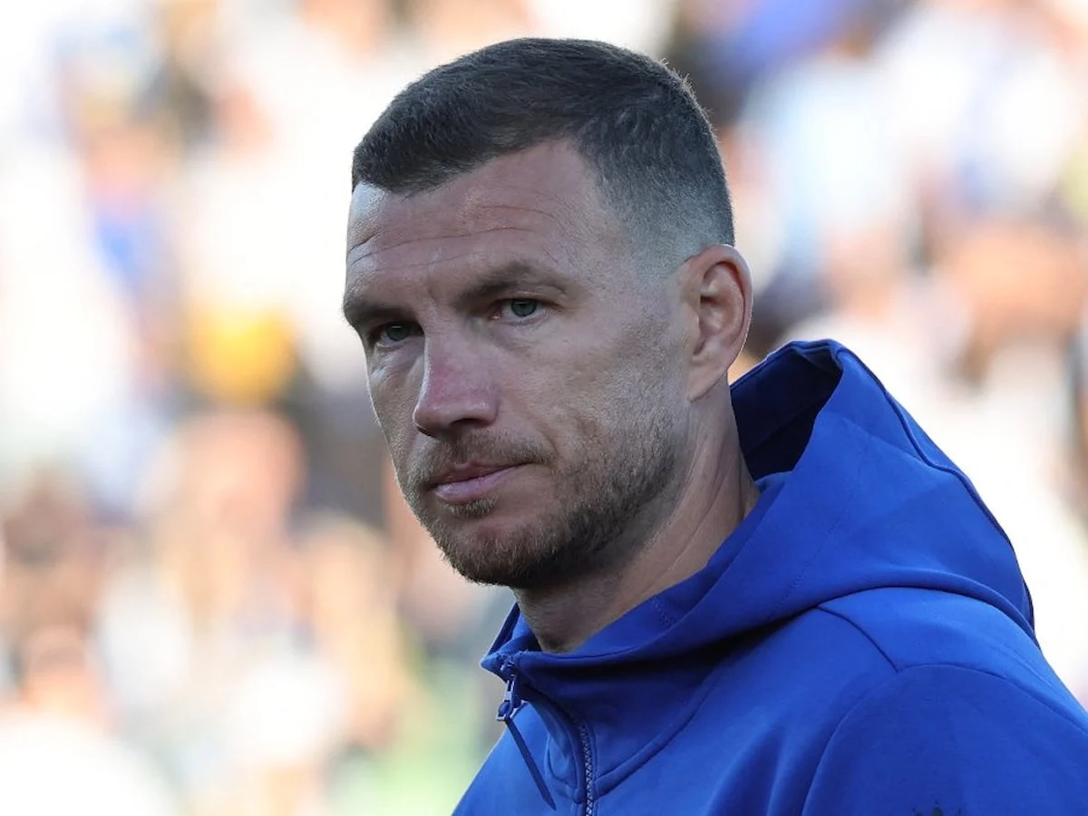 Edin Dzeko, Bosna Hersek'teki çocuklara mektup yazdı