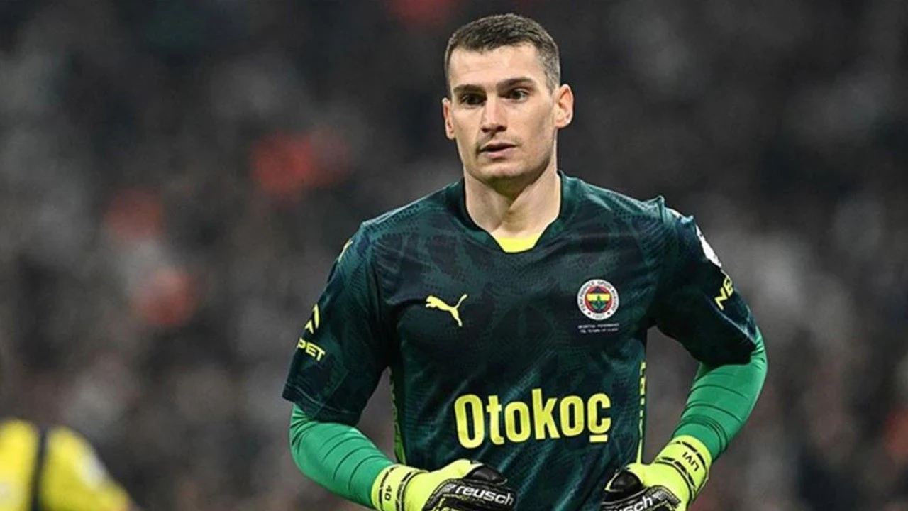 Fenerbahçe'de Livakovic'ten hemen sonra gidecekti! Ayrılık iptal, Aziz Yıldırım'a iletildi