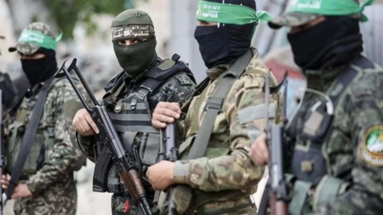 Hamas, Gazze'deki yönetimi feshettiğini duyurdu
