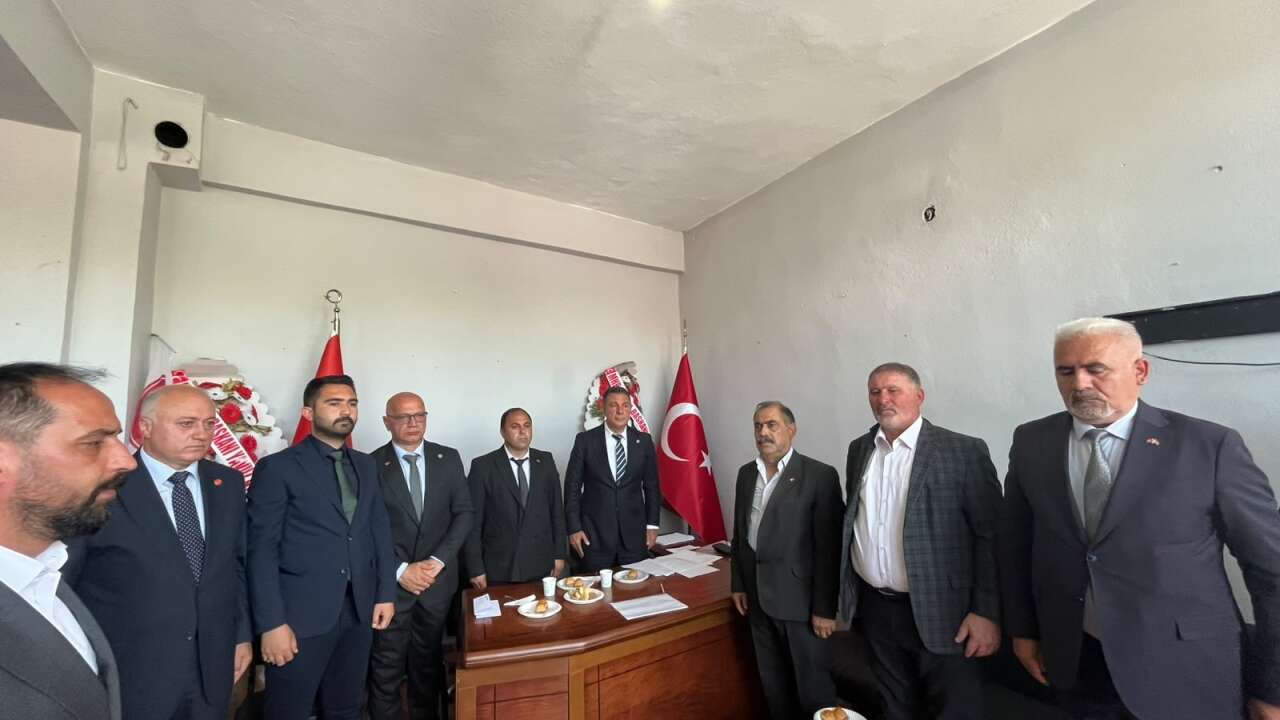 MHP Akyaka'da güven tazeledi: Erhan Aktaş yeniden ilçe başkanı seçildi