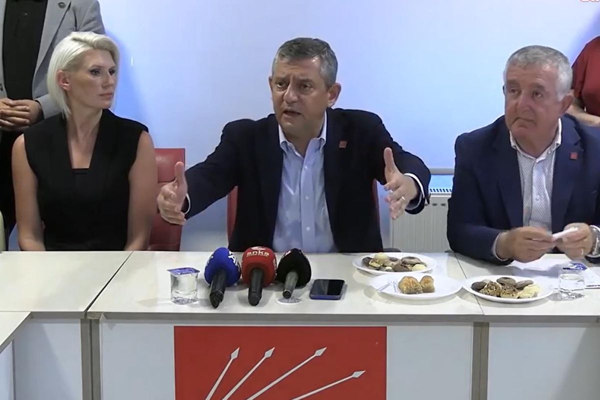 Özel'den "Sıra size de gelecek mi?" sorusuna dikkat çeken yanıt