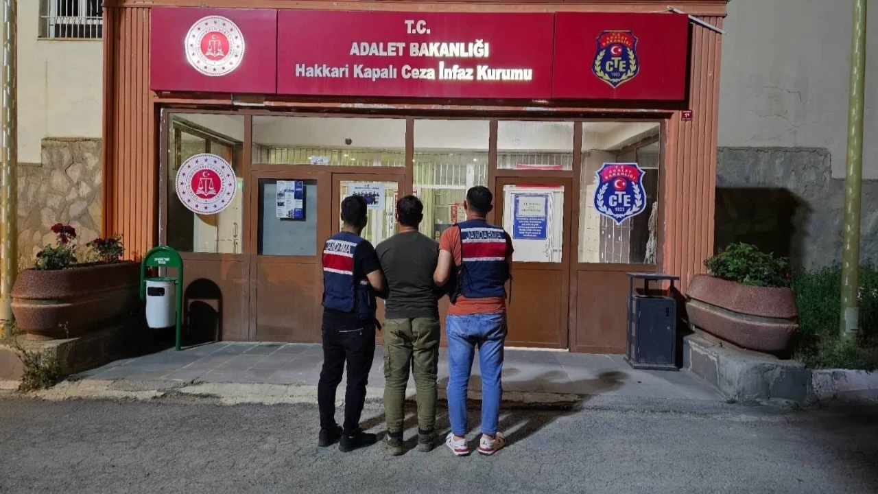 Yüksekova'da 11 kilo skunk ele geçirildi