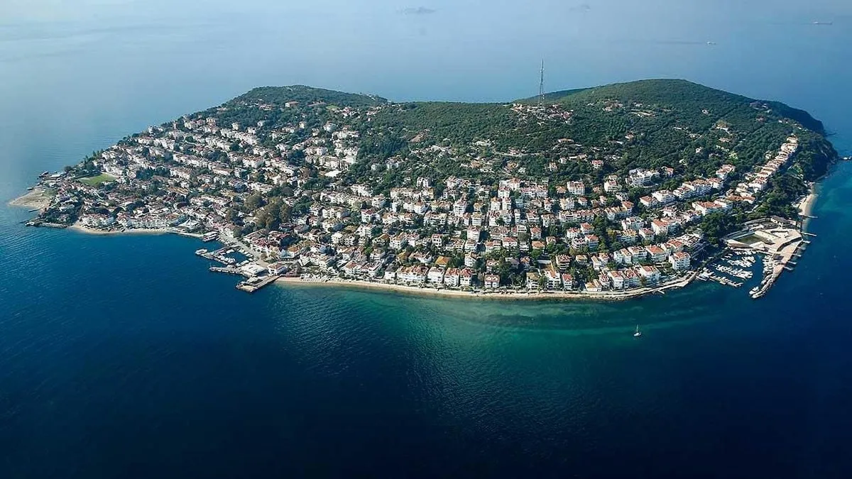 Haritada küçük görünüyorlar ama hepsi birer dev! İşte Türkiye'nin en büyük 10 adası