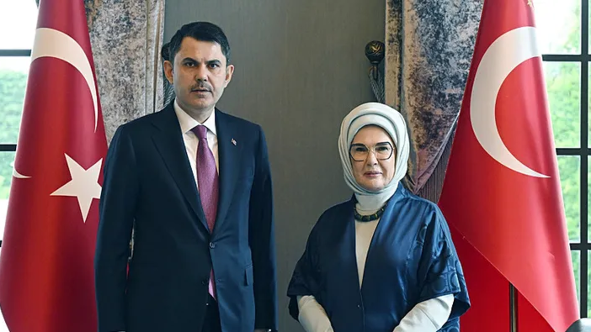 Emine Erdoğan, Bakan Kurum ile bir araya geldi