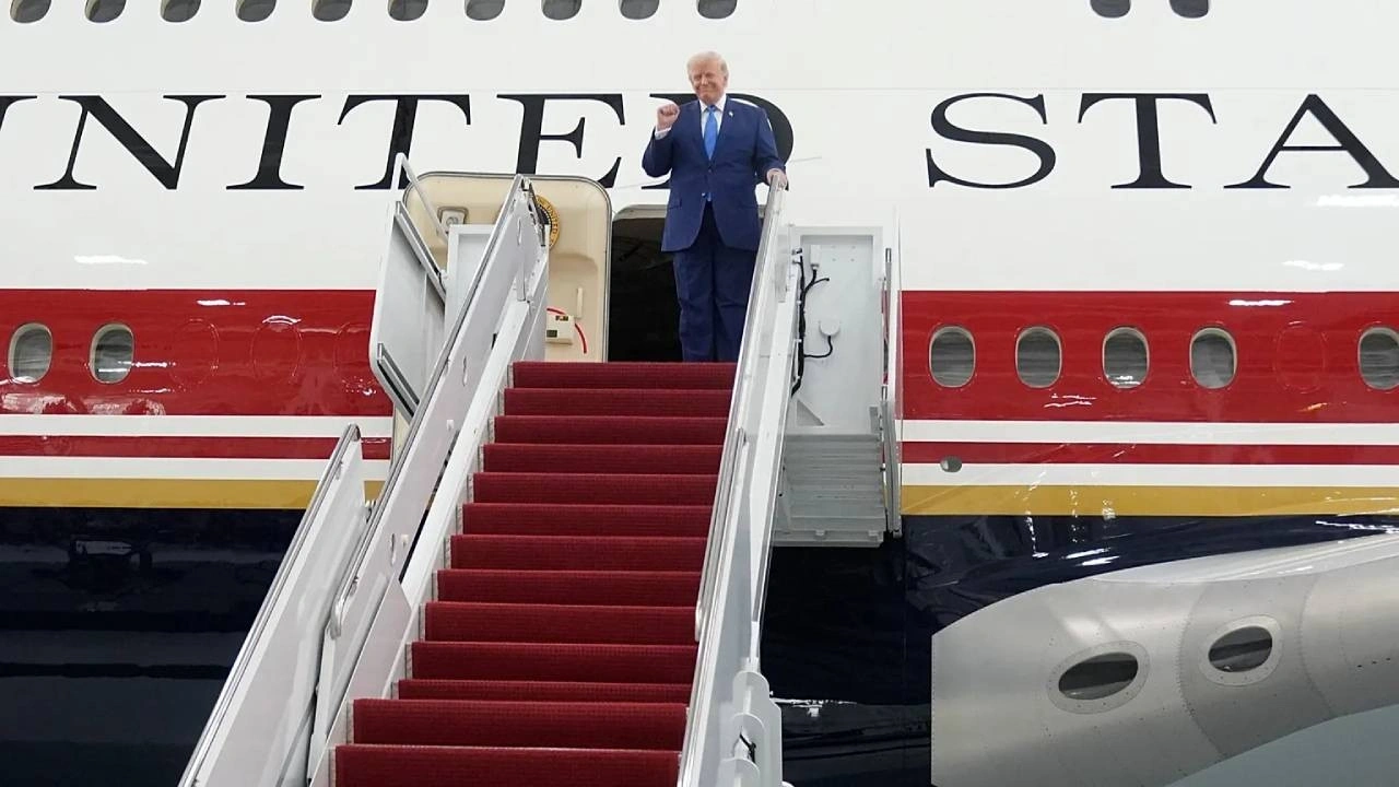Trump'ın Türkiye dönüşü ortalık karıştı! Air Force One'ın güvenlik sırlarını kim sızdırdı?