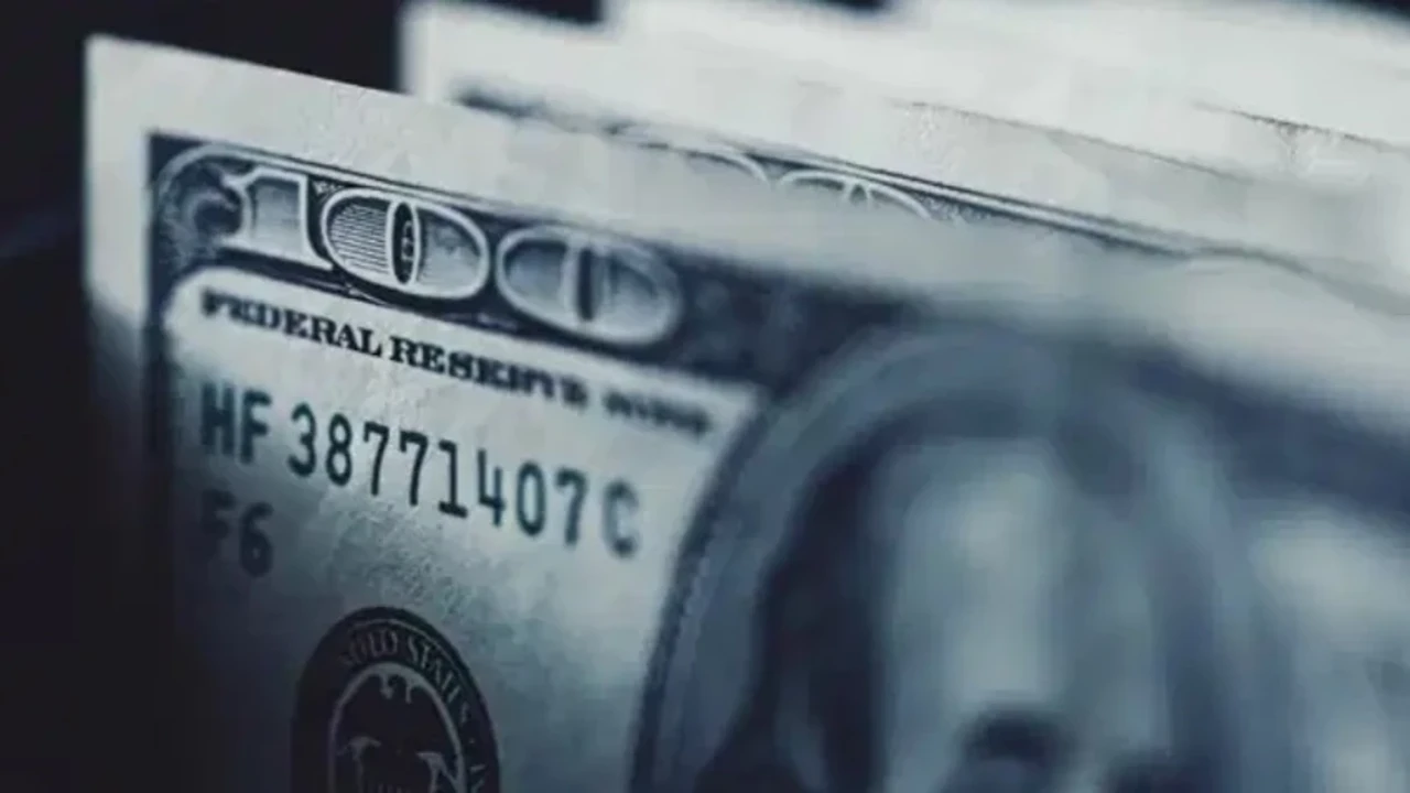 HSBC'den 'acı verici' dolar tahmini: 2027'nin ilk yarısına kadar sürebilir!