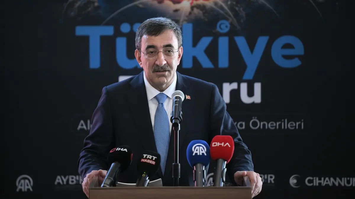Terörle mücadele vurgusu! Cumhurbaşkanı Yardımcısı Yılmaz: PKK, FETÖ, DEAŞ'ı eş zamanlı olarak mağlup etmek kolay iş değil