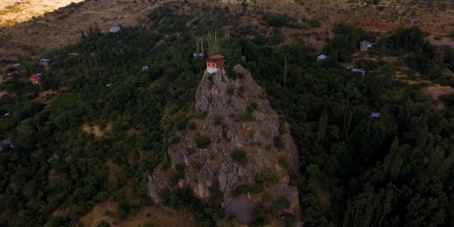 'Düğün Dernek 2' filminin 96 basamaklı evi satışa çıktı