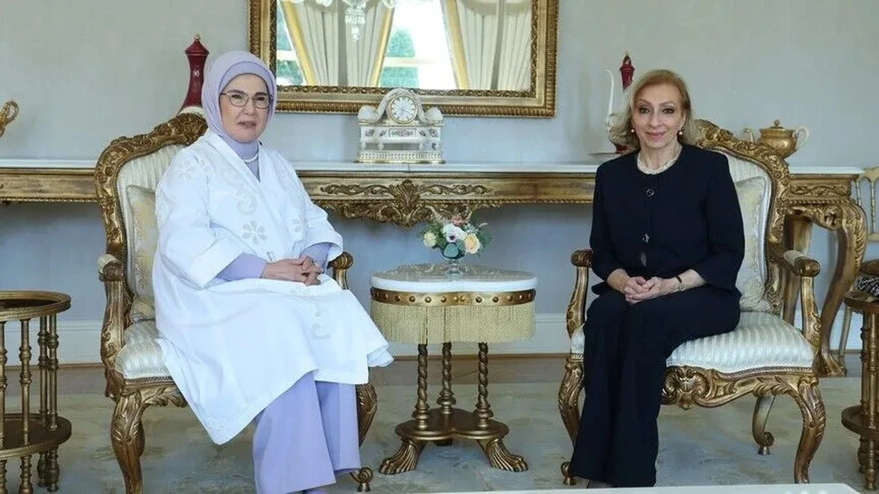 Emine Erdoğan, Lübnan Başbakanı'nın eşi Sahar Selam ile görüştü