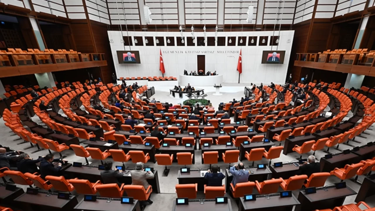 Meclis'te 'Tarım ve Orman' paketi yasalaştı: Şekerden alkole, 2/B'den hayvancılığa köklü değişiklikler