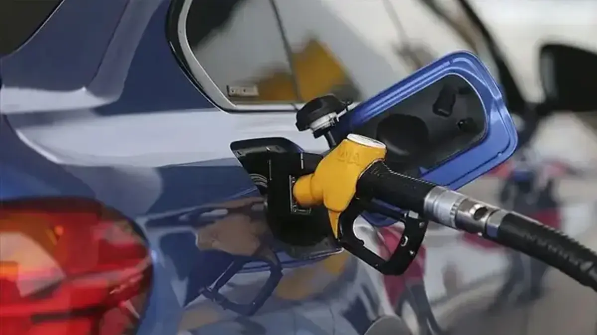 Petrol fiyatları sert düştü