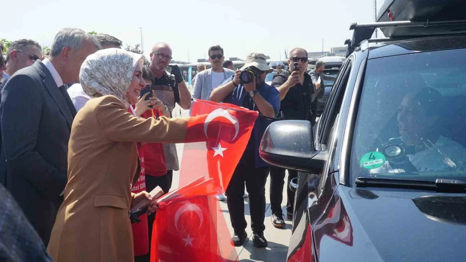 Bakan Mahinur Özdemir Göktaş Kapıkule Sınır Kapısı gurbetçi karşılama mesajı