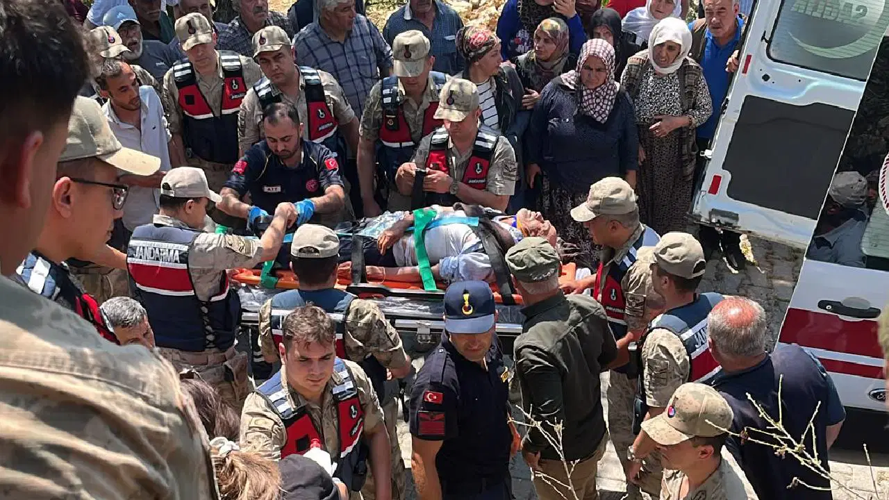 'Tarlaya gidiyorum' diye evden çıktı, evinin yakınında baygın bulundu