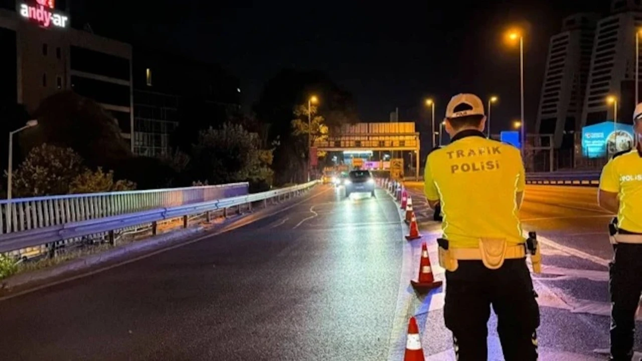 İstanbul'da 15 Temmuz düzenlemesi! Bazı yollar trafiğe kapatıldı