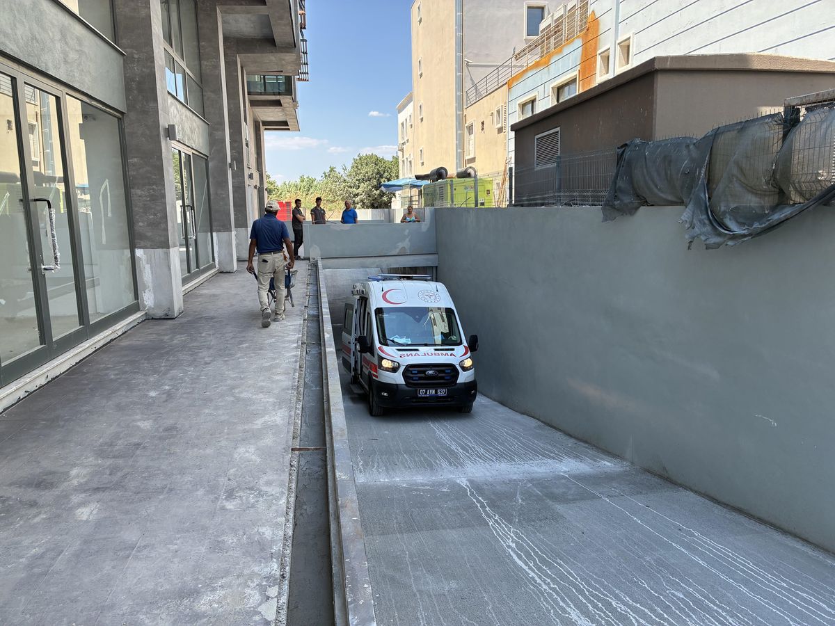 Çalıştıkları su deposunda fenalaşan 2 işçi kurtarıldı