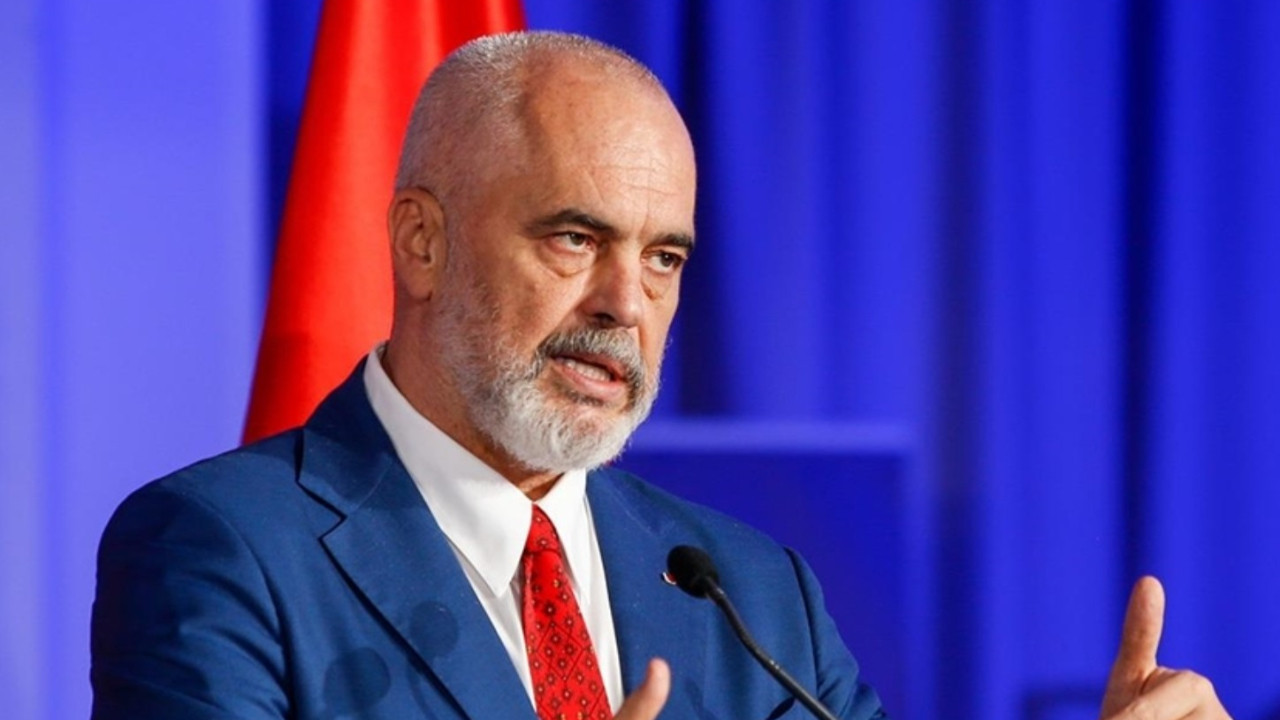 Arnavutluk Meclisi'nden ABD ile askeri finansman anlaşmasına onay