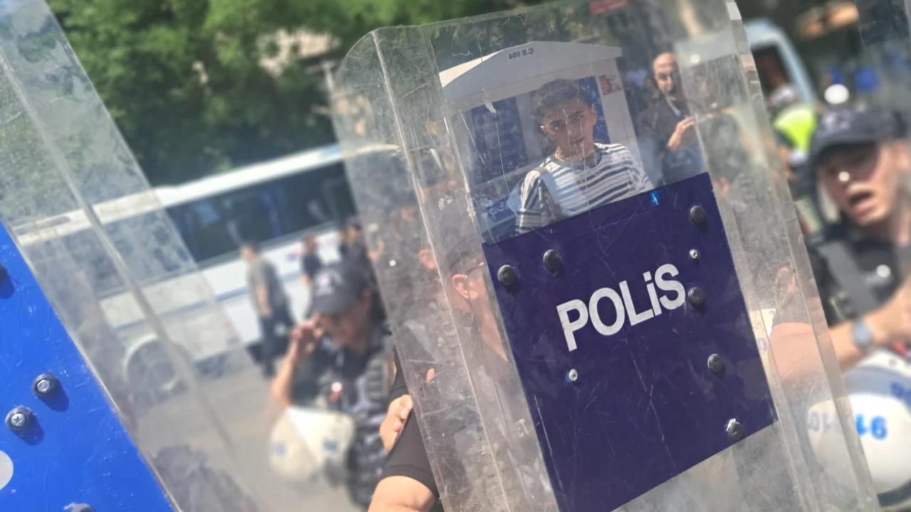 NATO eyleminde gözaltına alınanlar serbest
