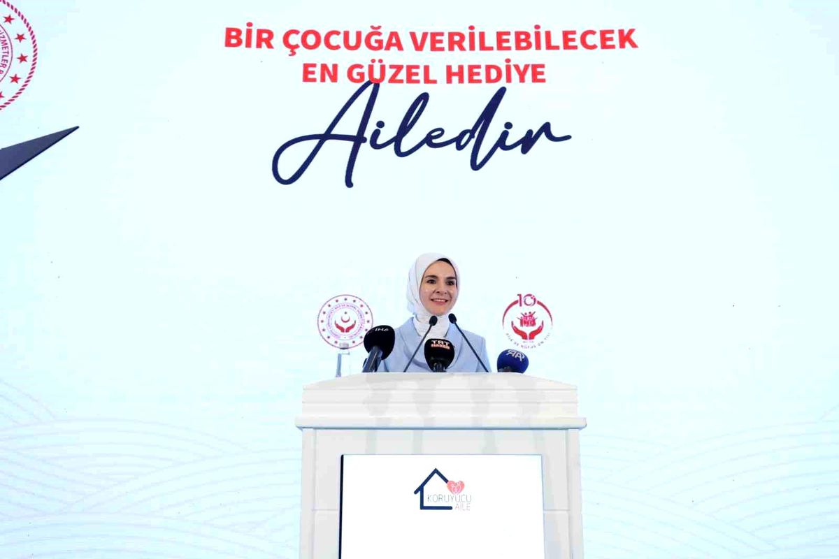Bakan Göktaş: 11 bin 22 çocuk koruyucu ailelerle büyüyor