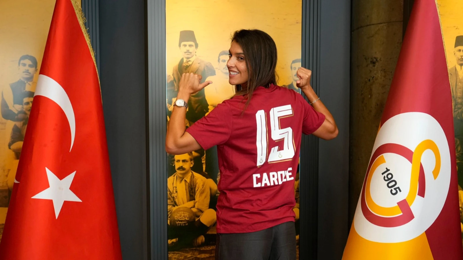 Galatasaray, Carole Costa'yı transfer etti