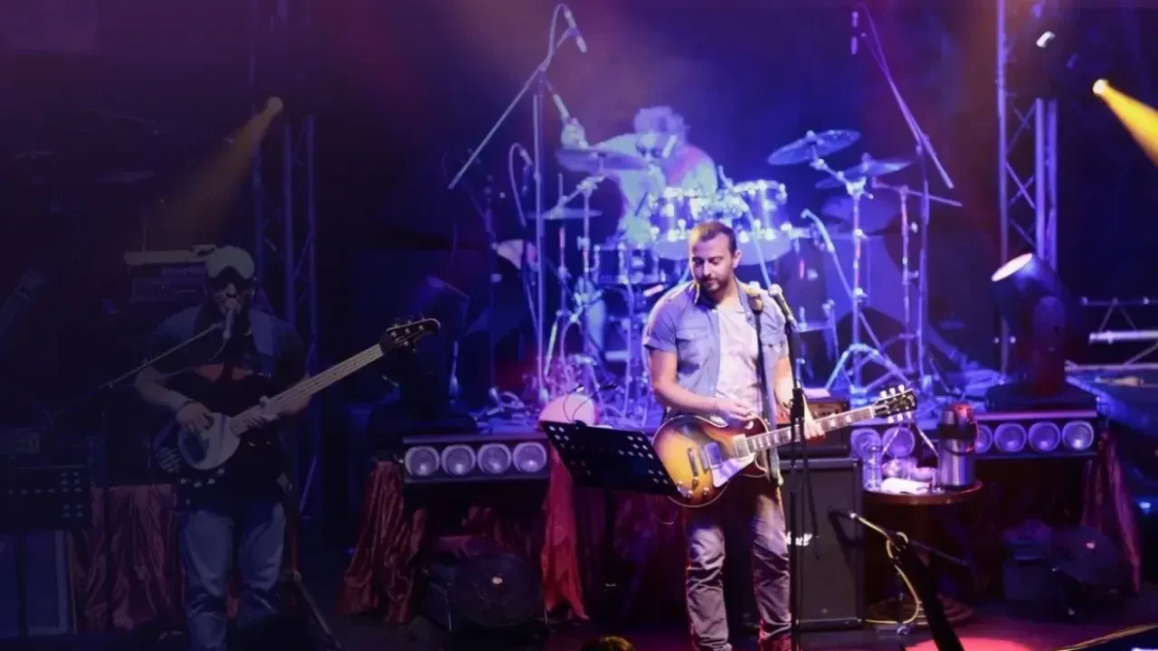 Leyla The Band 13 yıl aradan sonra sahnelere dönüyor
