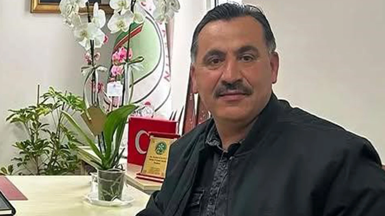 Muhtar evinin garajında ölü bulundu