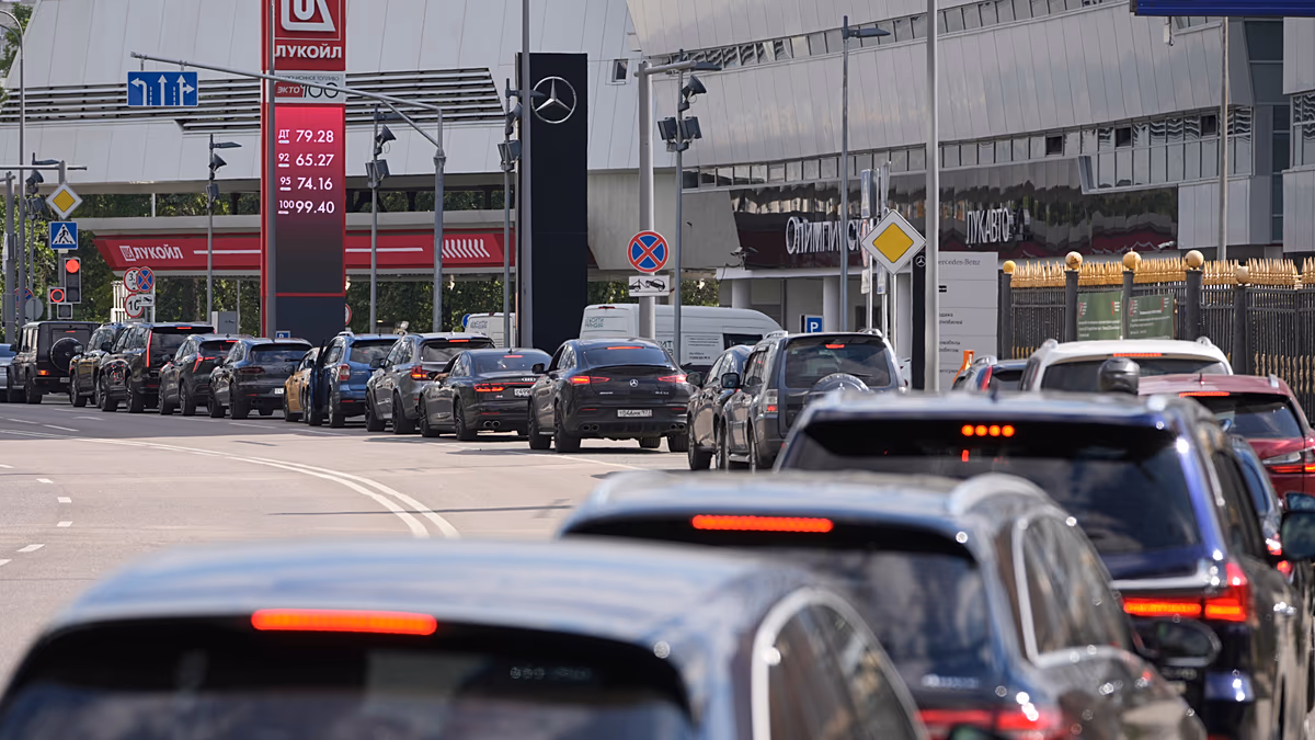 Rusya’da yakıt krizi derinleşiyor: Savaşın faturası vatandaşa yansıyor