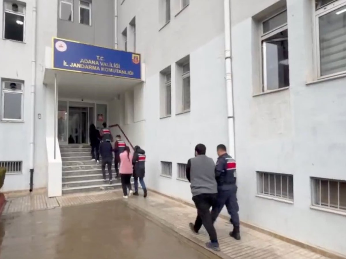 Adana merkezli 'yasa dışı bahis' operasyonu: 47 gözaltı