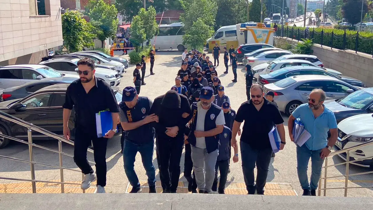 Eskişehir'de operasyon: Yasadışı bahis şüphelileri adliyede