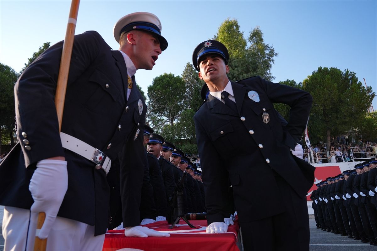 İzmir PMYO’da 376 Polis Adayı Mezun Oldu