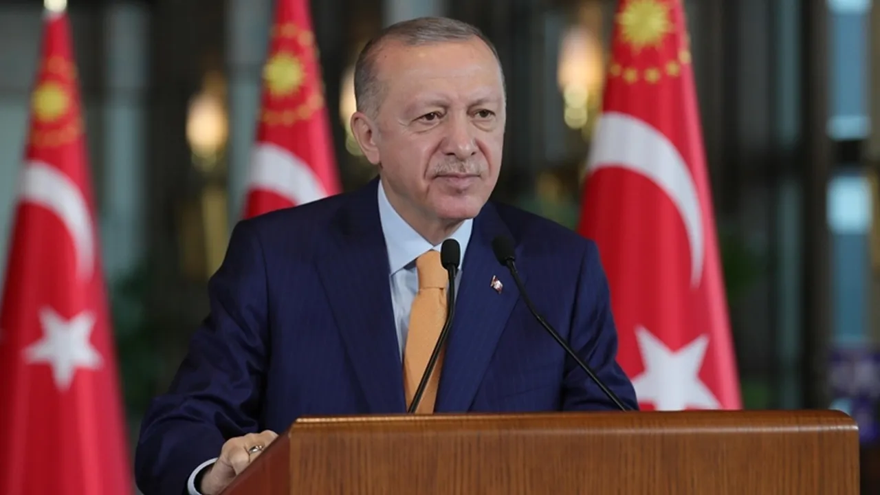 Cumhurbaşkanı Erdoğan'dan YKS öncesi moral mesajı