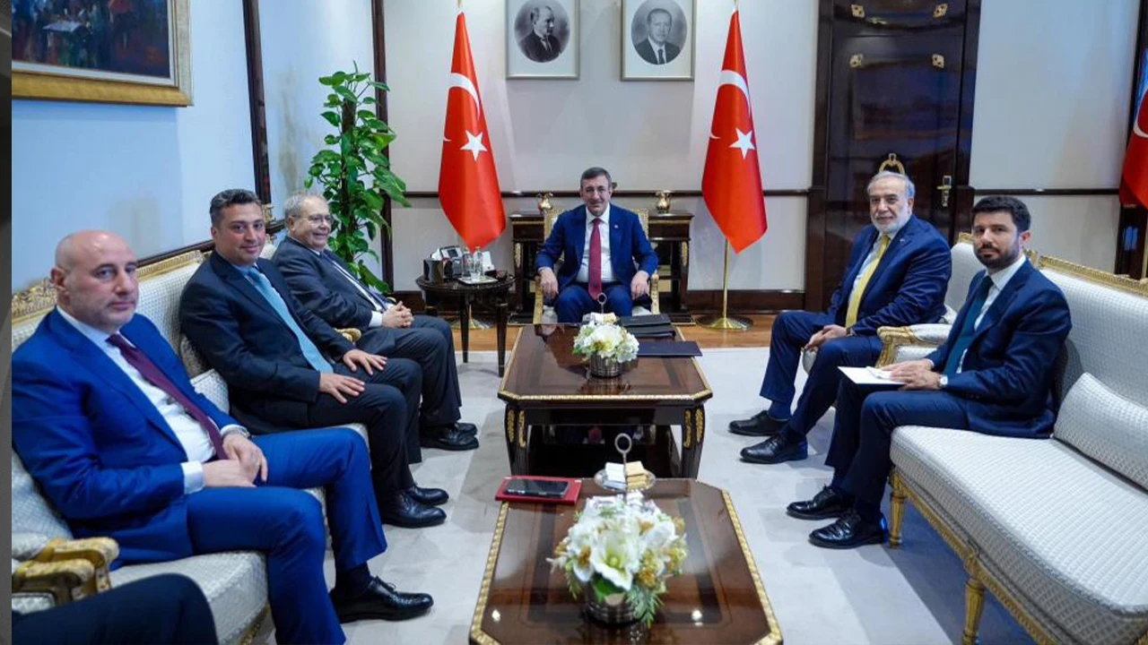 Cevdet Yılmaz ile Tarık Mitri görüştü: İsrail saldırıları ve bölgesel İş birliği konuşuldu