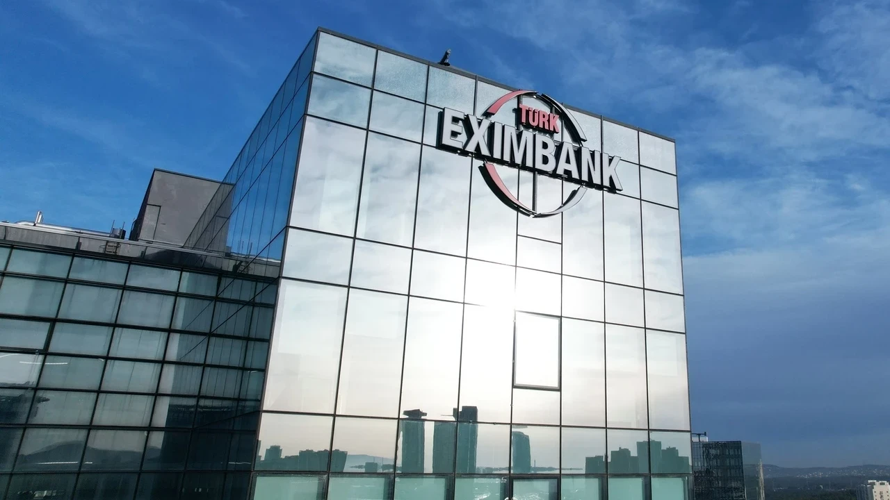 Türk Eximbank'a 830 milyon dolarlık finansman