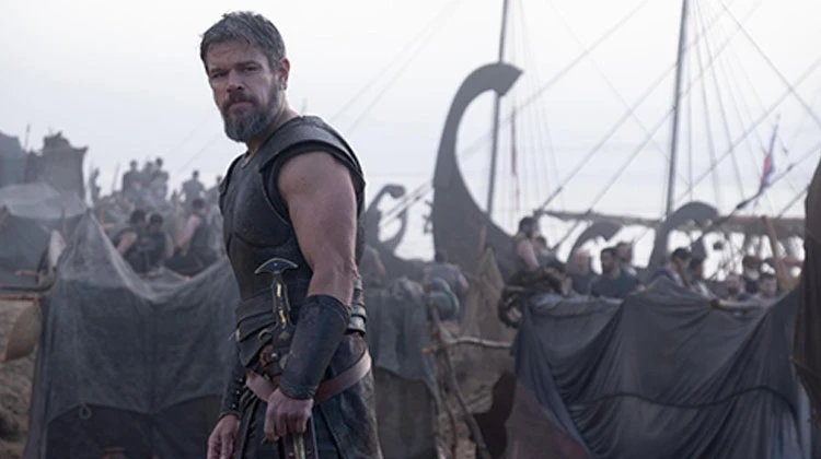 Herkes kaslarına hayran olmuştu: 1. 78'lik Matt Damon'ın The Odyssey filmindeki dublörü 1. 37 boyunda bir kadınmış!