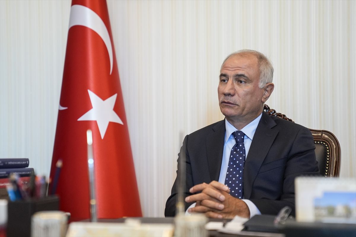 Efkan Ala: 15 Temmuz'da darbe helikopterlerine ihale silahlarıyla engel olduk