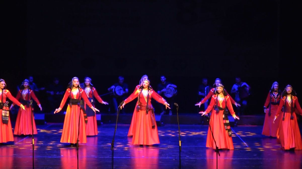 Bursa'da 'Uluslararası Chveneburebi Festivali' düzenlendi