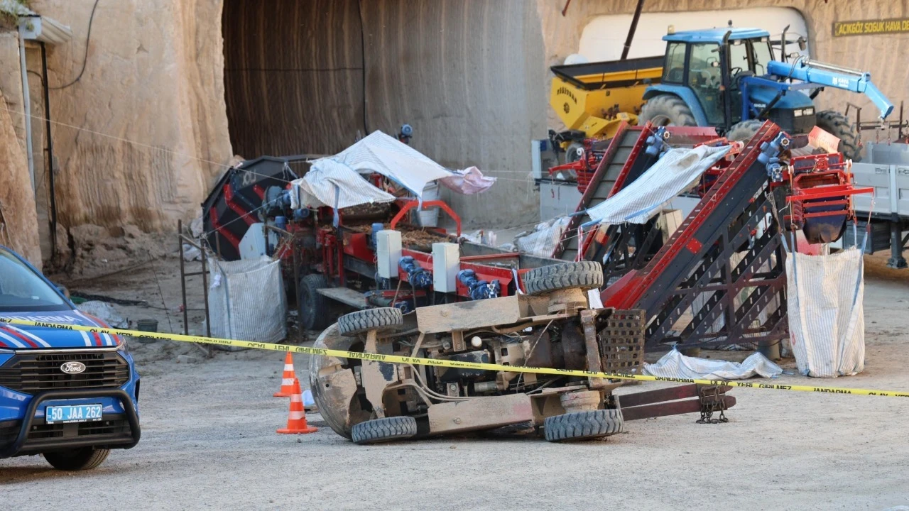 Devrilen forkliftin altında kalan genç hayatını kaybetti