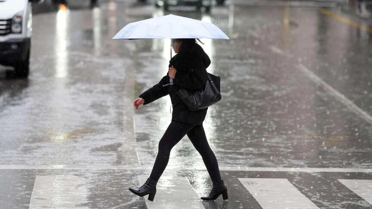 Meteoroloji alarm verdi! Türkiye'yi sağanak kuşatacak